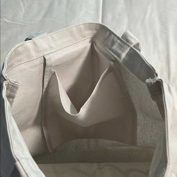 Vogue White Silver Tote Bag Minimalist Design - Picture 7 of 8